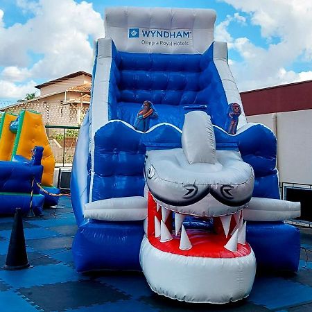 Wyndham Olimpia Royal Hotels 외부 사진 Inflatable slide