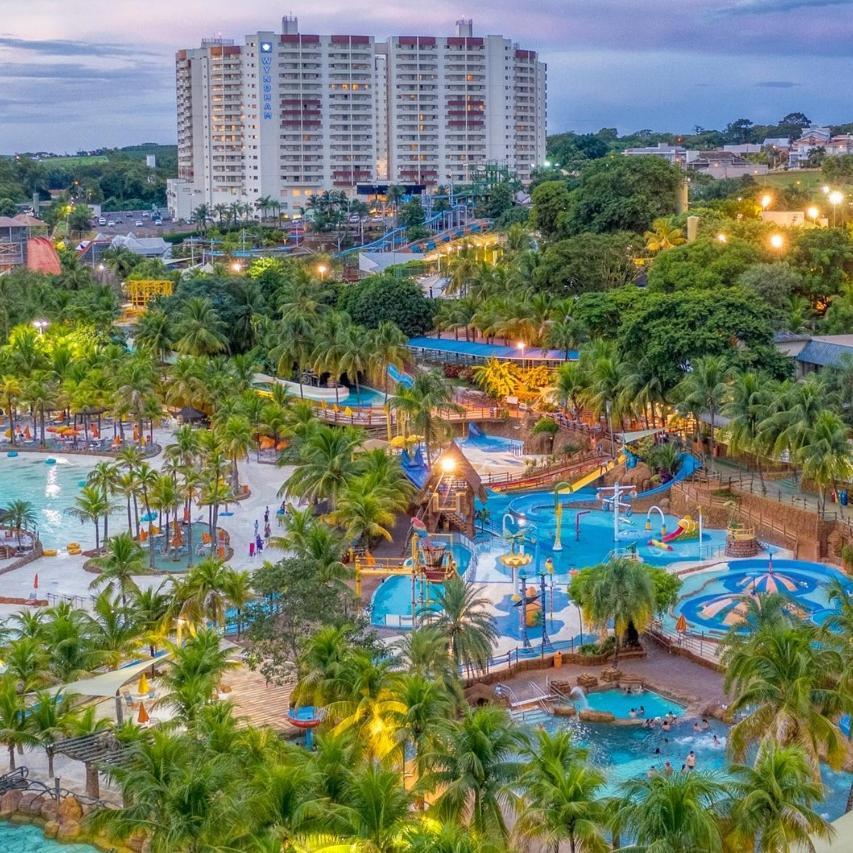 Wyndham Olimpia Royal Hotels 외부 사진 Aerial view of Splash Island